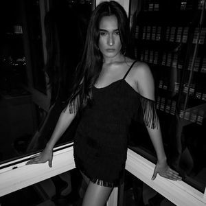 Meet your Posher, Niné